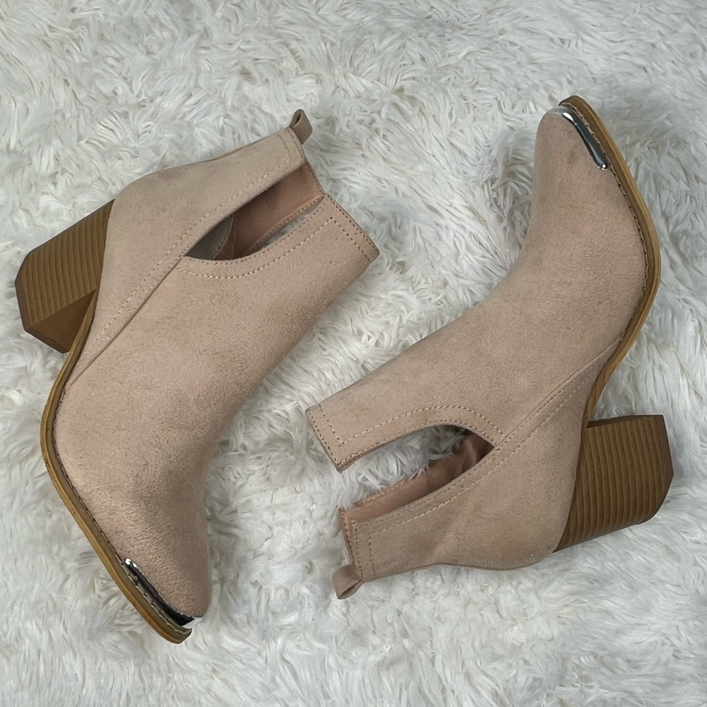 Mi.iM | Tess | Nude Suede Ankle Booties - Picture 5 of 12